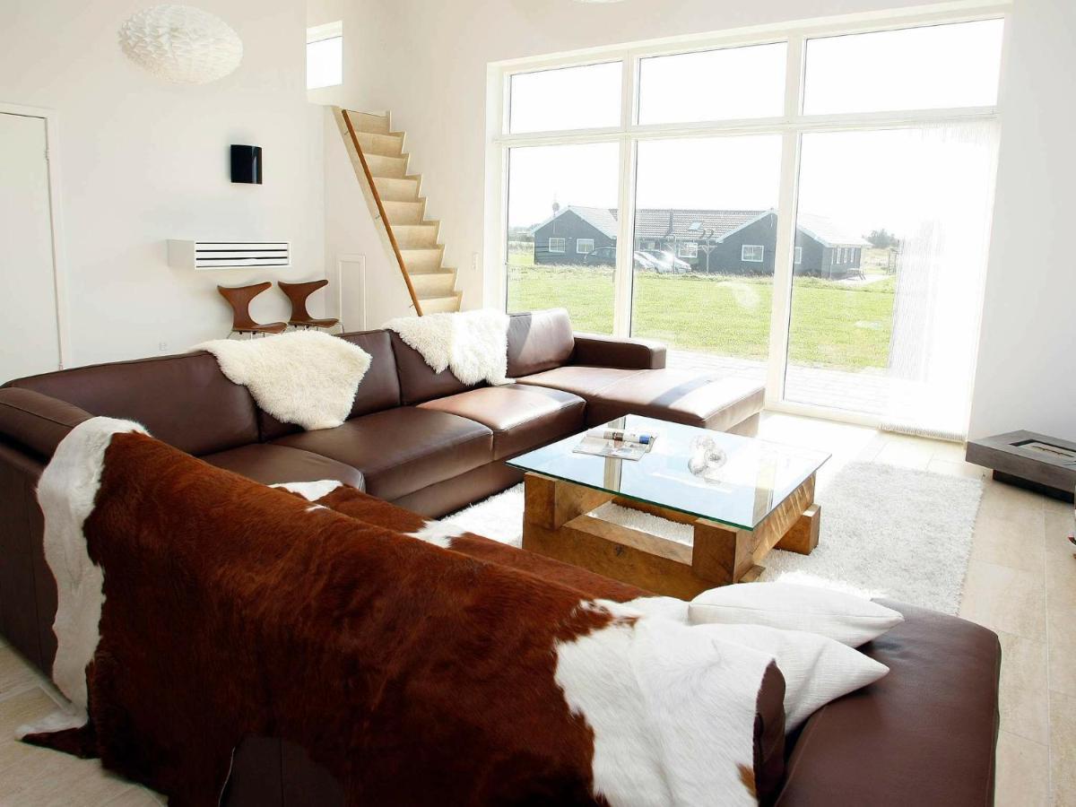 Five-Bedroom Holiday Home In Lokken 3 Rum bild